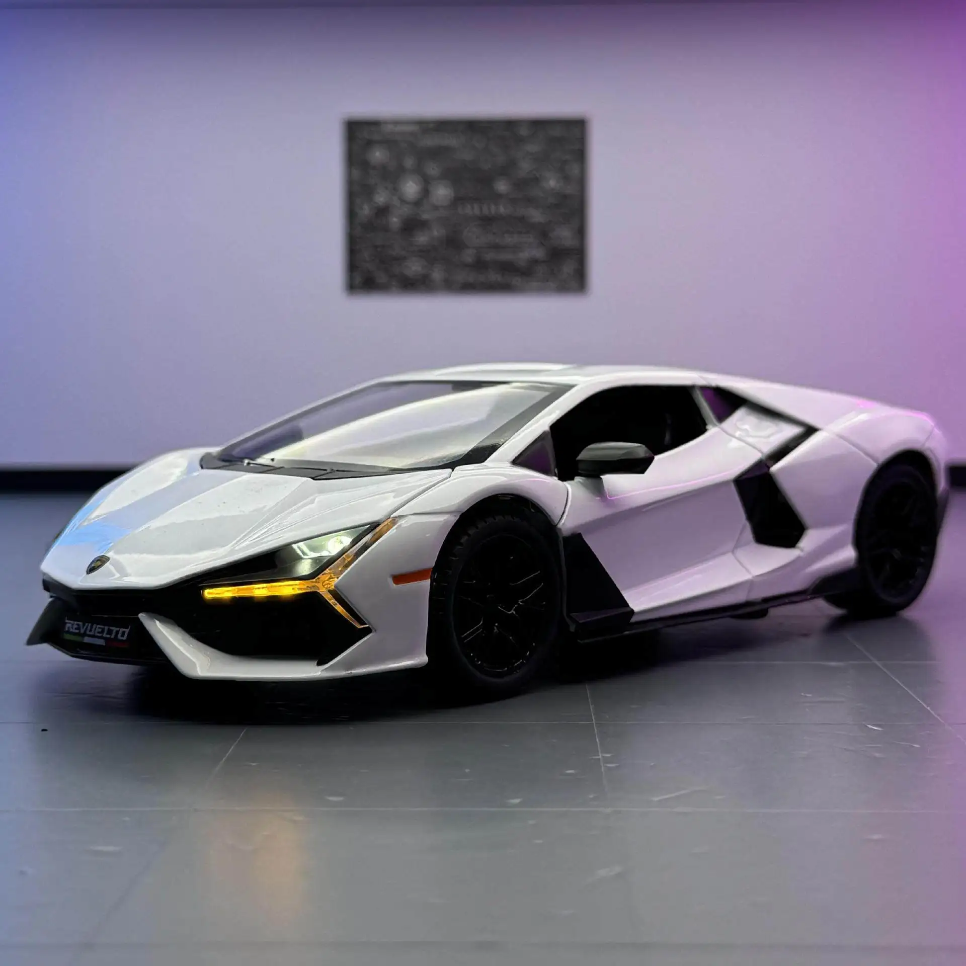 

Машинка-игрушка 1:24 Revuelto Sports Car, литая под давлением, из металлического сплава, с имитацией звука и света, для мальчиков, подарок