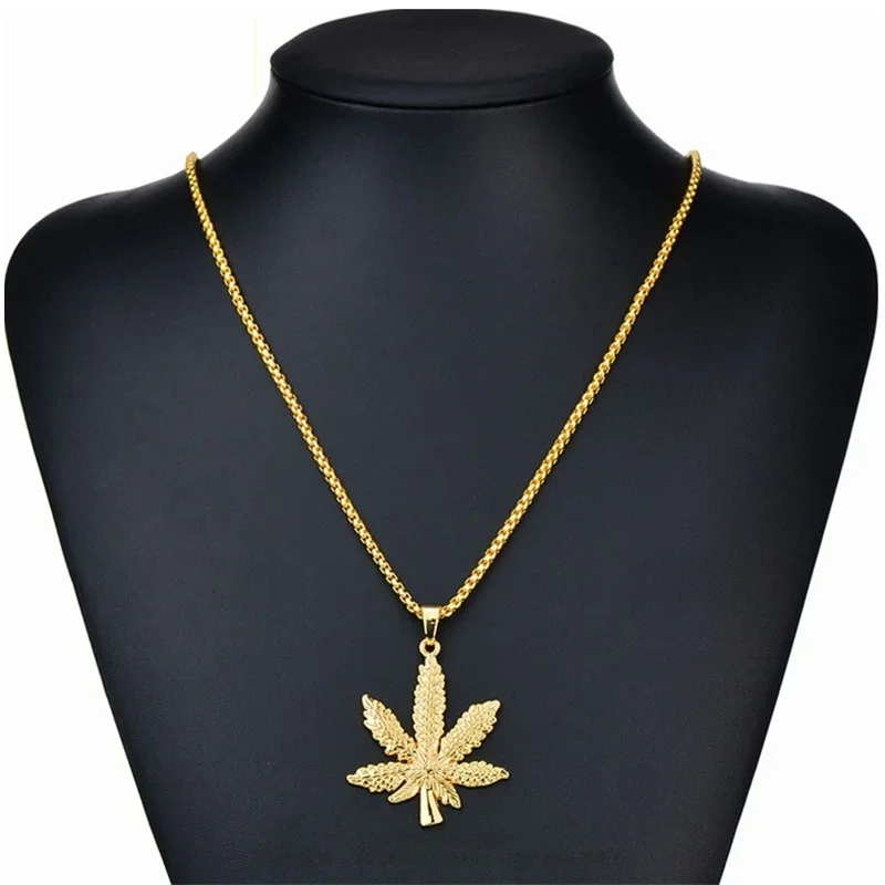 3 Colors Vintage HipHop Necklace Pendant Gold Maple Leaf Necklace Long Chain Necklace For Men Vintage Jewelry Accessories