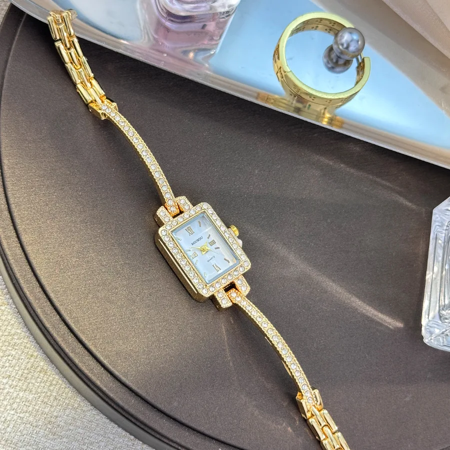 Luxury Square Full Diamon Digital Bracelet Watches for Women Exquisite Gold Bracelet Ladies Dress Clock Gifts Relogio Feminino