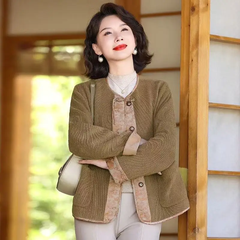 Women's New Chinese Coat 2025 Spring Autumn Season Female Small Fragrant Wind Jacket National Wind Middle-aged Old Loose Outwea