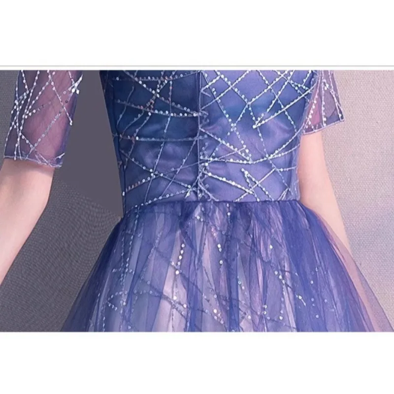 فستان سهرة طويل صيفي نسائي جديد لعام 2025 برقبة دائرية ومزاج عصري بقصة ضيقة وتخسيس فستان مأدبة المضيف