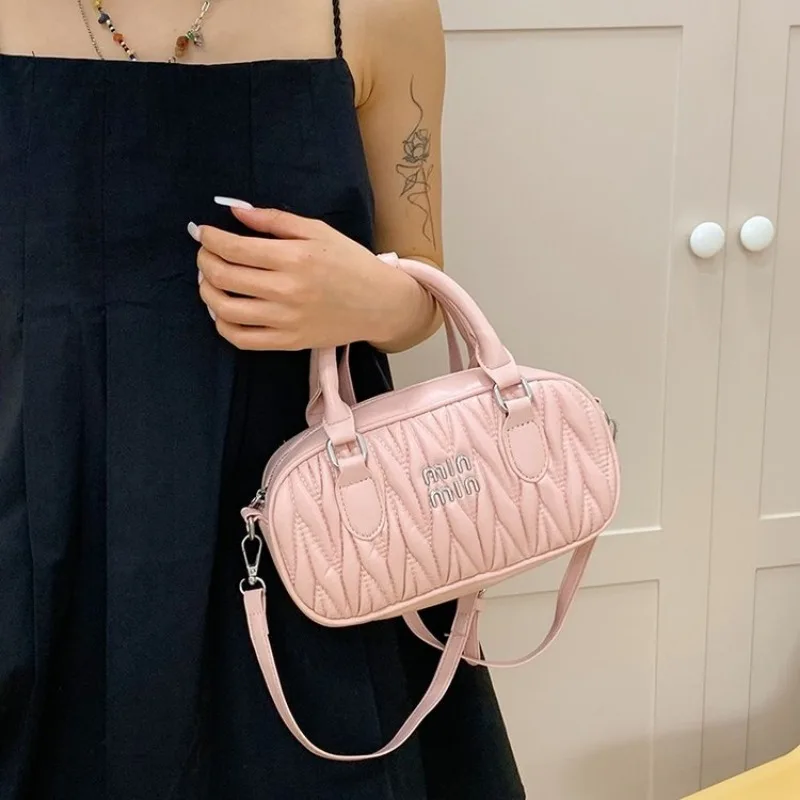

Commuter Essential Diaper Bag For Women Leather Crossbody Bag Luxury Vintage Tote Minimalist Designer Large Capacity