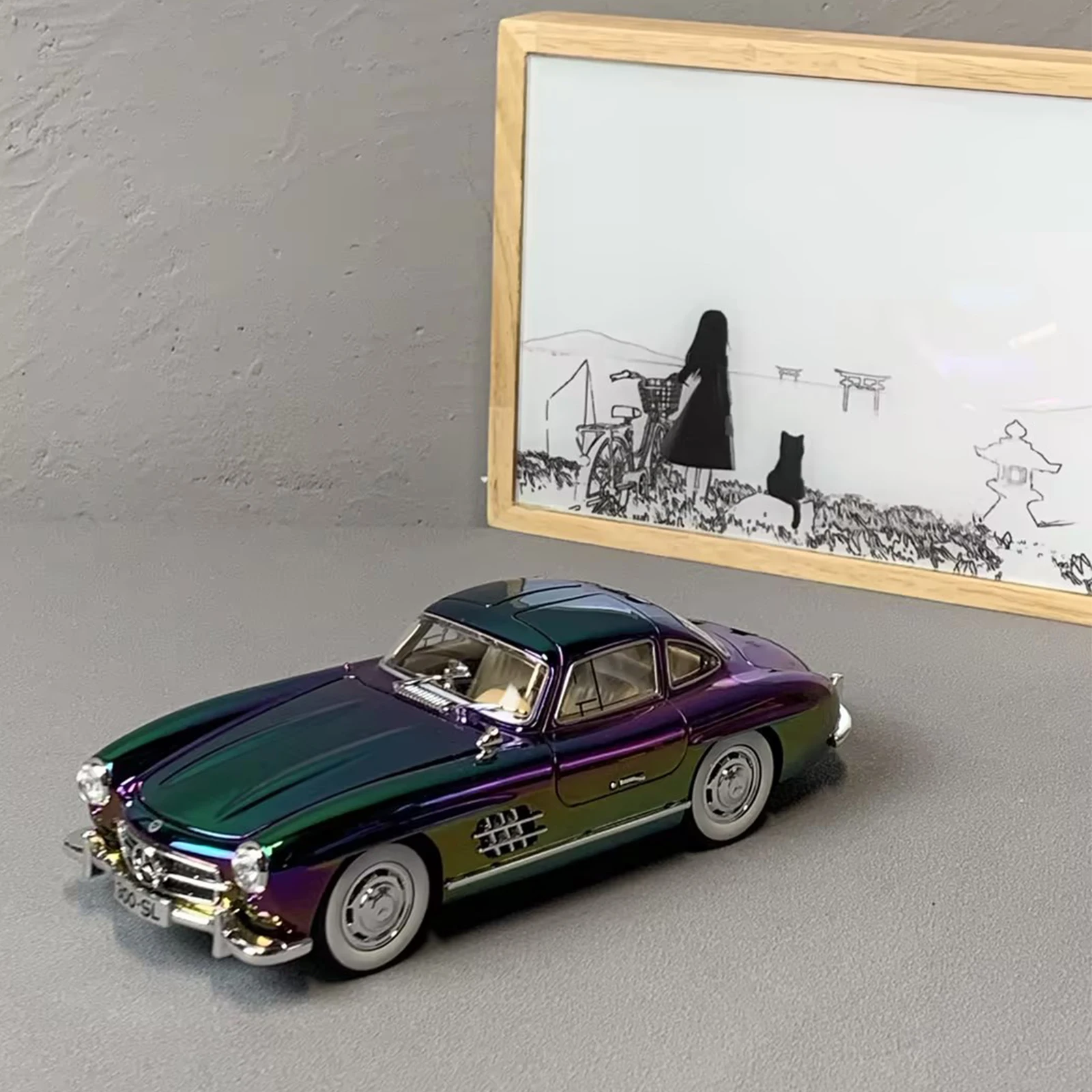 1/24 Benz 300SL Electroplated Version Alloy Car Diecast Metal Model Collect Hobby Model Ornaments Gift For Boys