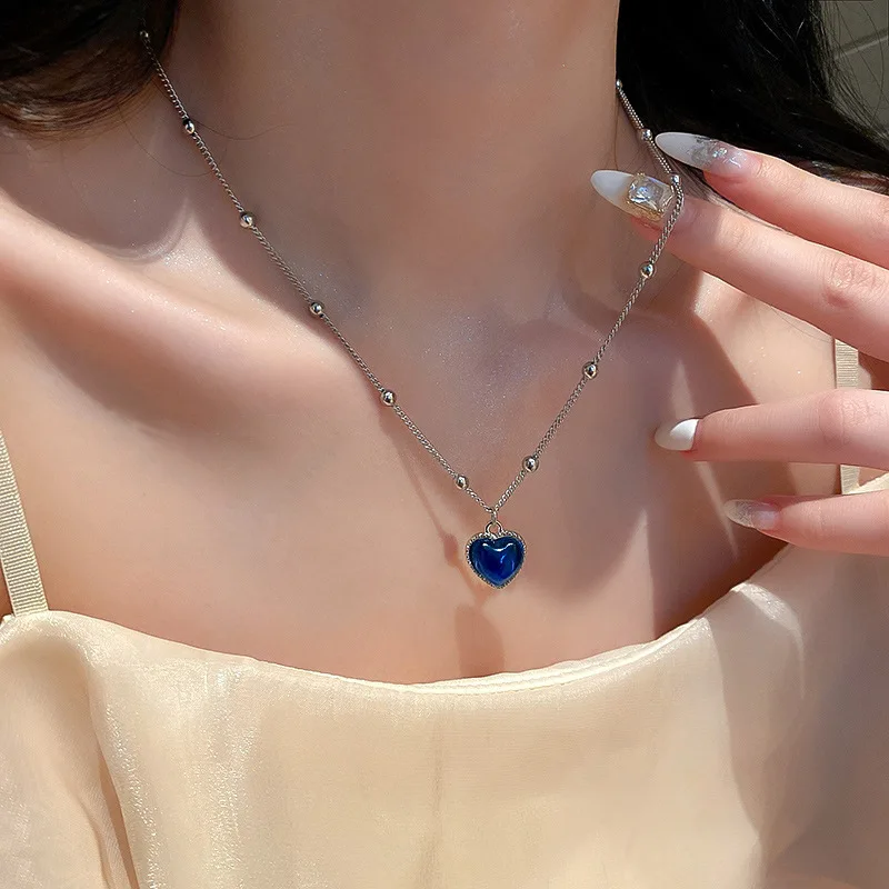 Simple Temperature Sensitive Changing Color Heart Pendant Necklace for Women Fashion Choker Neck Chain Jewelry Party Gifts