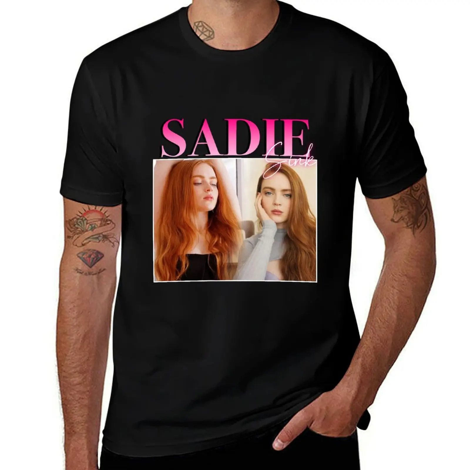 

Sadie Sink 90s Retro Design T-Shirt essential t shirt t shirts cotton 100% T-Shirt
