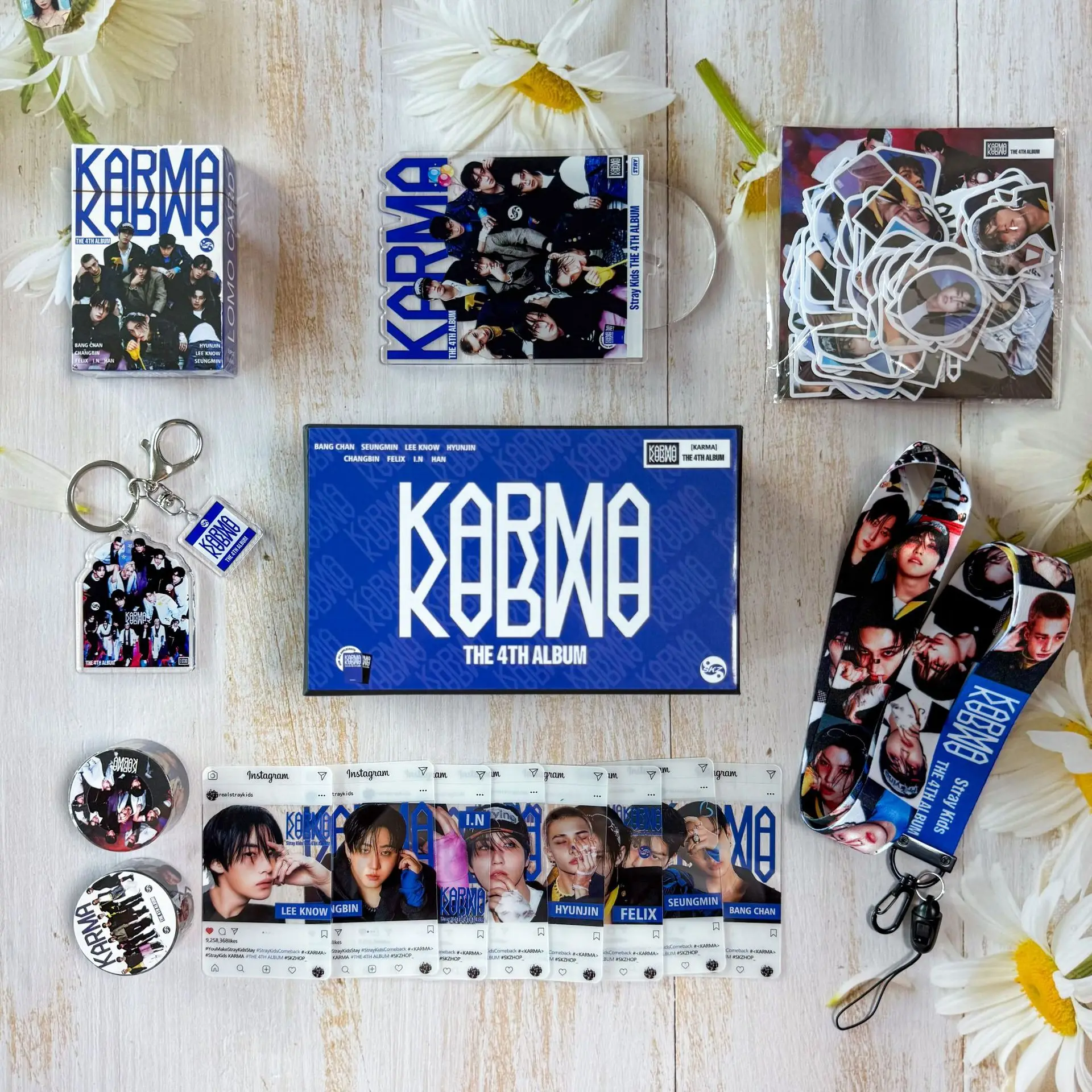 Kpop New StrayKids Gift Box Regular Album KARMA Periphery FELIX SEINGMIN Standing Label Stickers Small Card Hanging Rope Set Gif