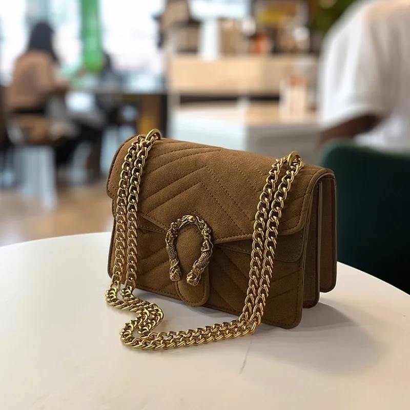 Graceful Elegant Diaper Bag One Shoulder Baby Care Office Event Mom Exquisite Stylish Glamorous Timeless Versatile Functional