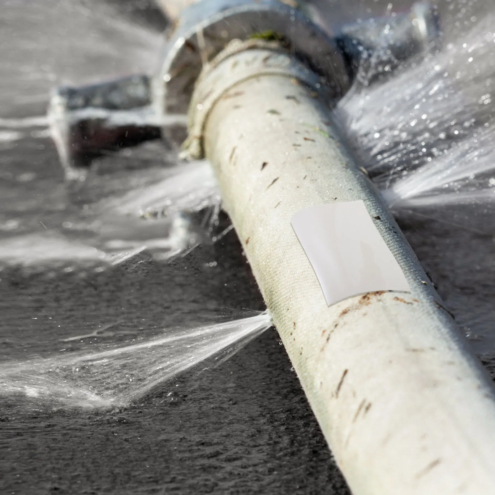 

1 Roll Waterproof Sealing For Leak Repair Heavy Duty Adhesive Hose Seal Pipe Bathrooms Kitchens Weatherproof Outdoor Use