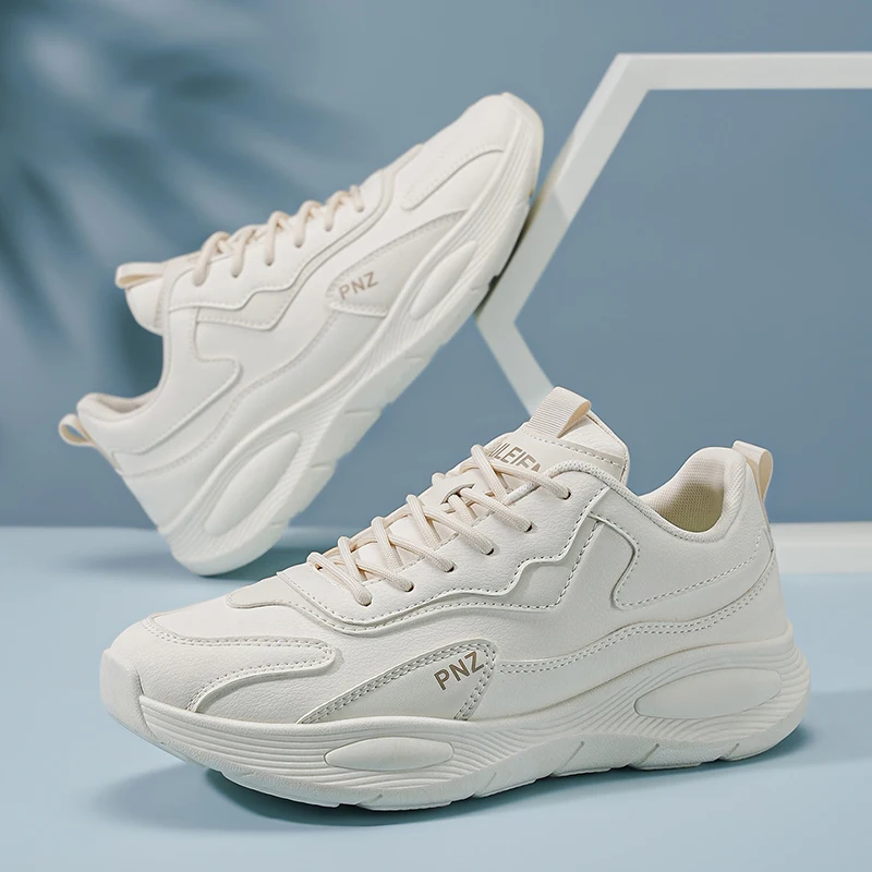 Men's casual sneakers four seasons breathable lightweight soft-sole outdoor running shoes student white speed sports Chunky shoe