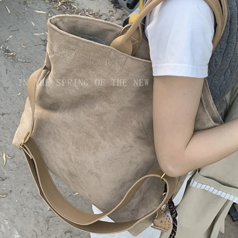 

Корейская версия модной повседневной замшевой сумки большой вместимости в стиле ретро, повседневная универсальная сумка для поездок на работу, женские сумки