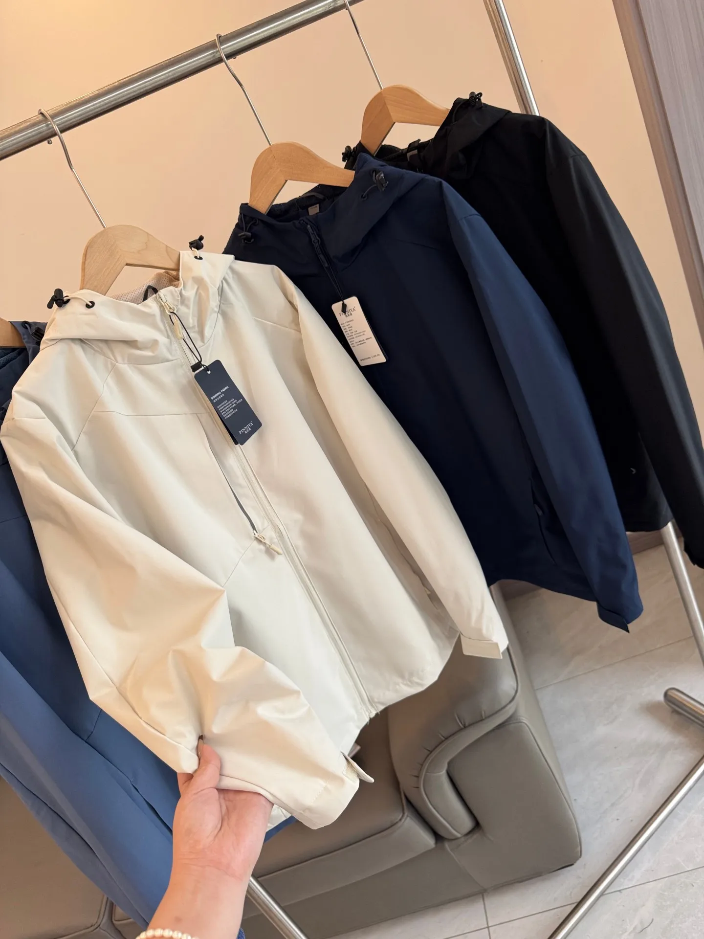 Outdoor Men's Light…