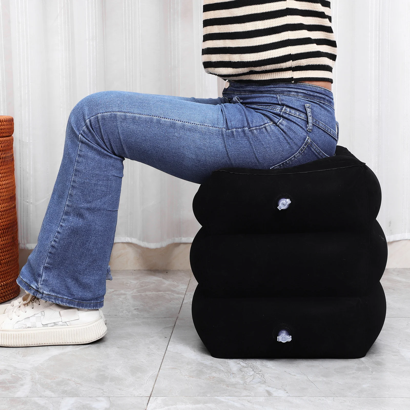 

Adjustable Inflatable Foot Rest For Travel Airplane Car Soft Comfortable Space-Saving Footrest Double Valve Leg Pillow Flight