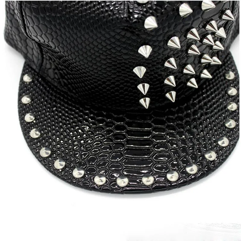 Korean Style New Rivets Snakeskin PU Leather Baseball Cap Men and Women Couple Hip Hop Hat Hip Hop Flat Brim Hat Wholesale