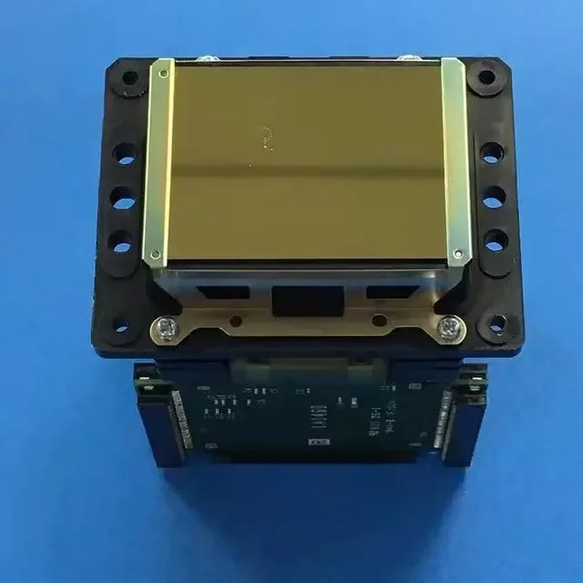 

Печатающая головка Mimaki JV300 с уникальным усовершенствованным контролем выброса чернил