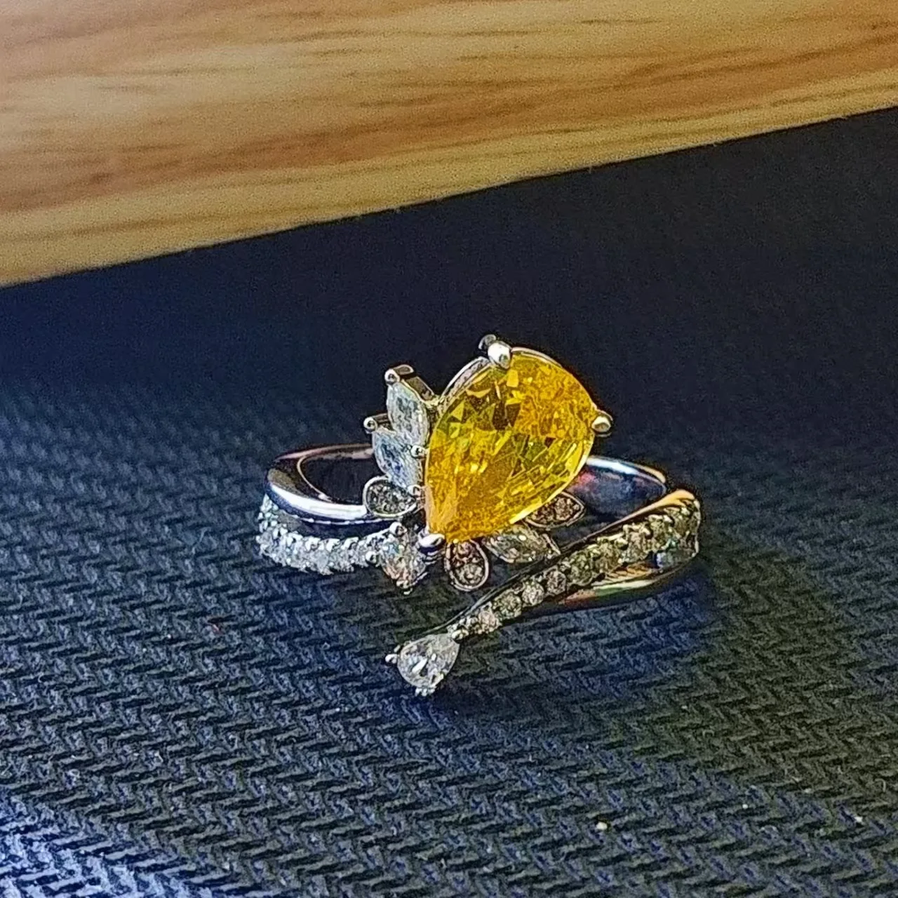 

Elegant Women Dragonfly Ring Purple Emerald Zircon Waterdrop Amethyst Design Trendy Fashion Party Finger Jewelry Gift Wholesale