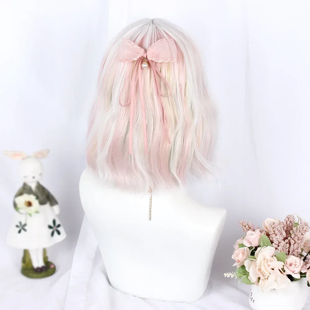 Short Ombre Pink White Wavy Curly Wigs with Bangs Lolita Cosplay Synthetic Women Hair Wig For Daily Party