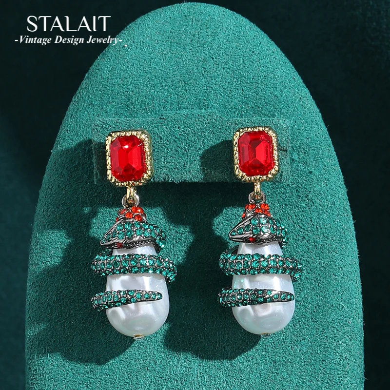 

Vintage Square Red Crystal Drop Earrings Green Pearl Snake Christmas Antique Gold Color Retro Luxury Quality Jewelry Designer
