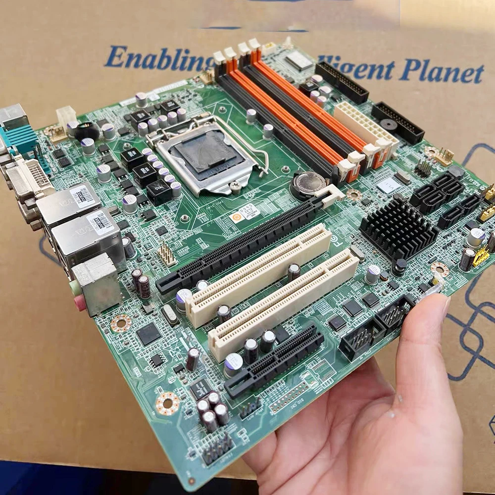 

AIMB-580 REV.A1 AIMB-580QG2-00A1E industrial control equipment board