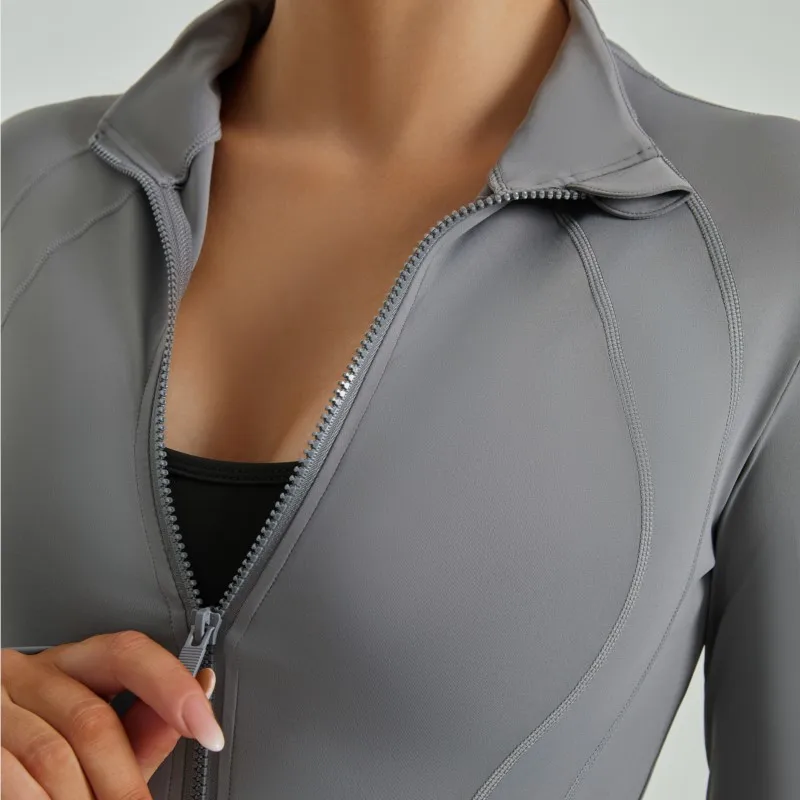 Manteau de Yoga à manches longues pour femmes, tissu doux à haute élasticité, Anti-pile, résistant au soleil, séchage rapide, fermeture éclair, Fitness, noir et blanc