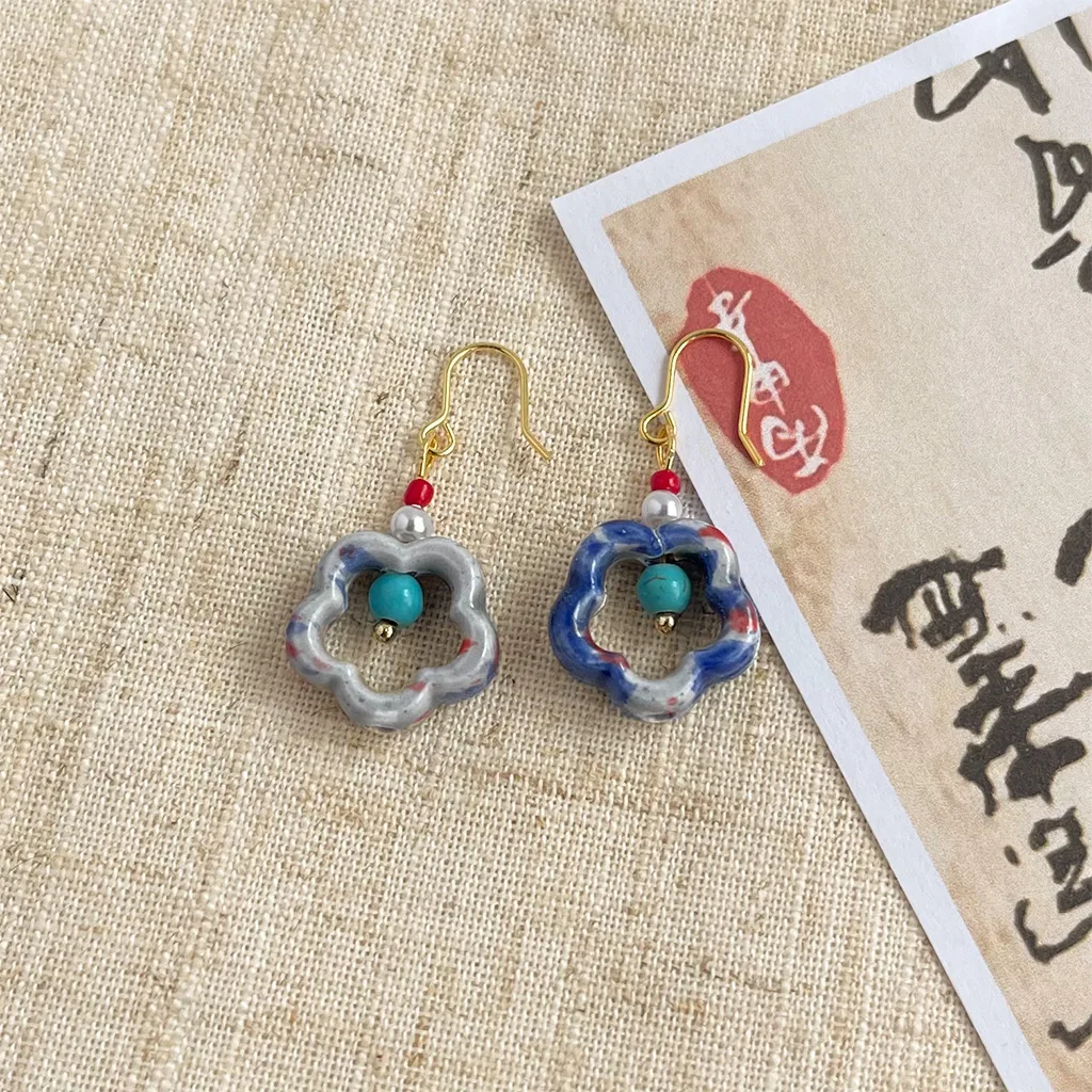 

Vintage-inspired Artistic Ceramic Flower Earrings for Women: Unique, New Chinese-Style Earrings with a Sophisticated Look