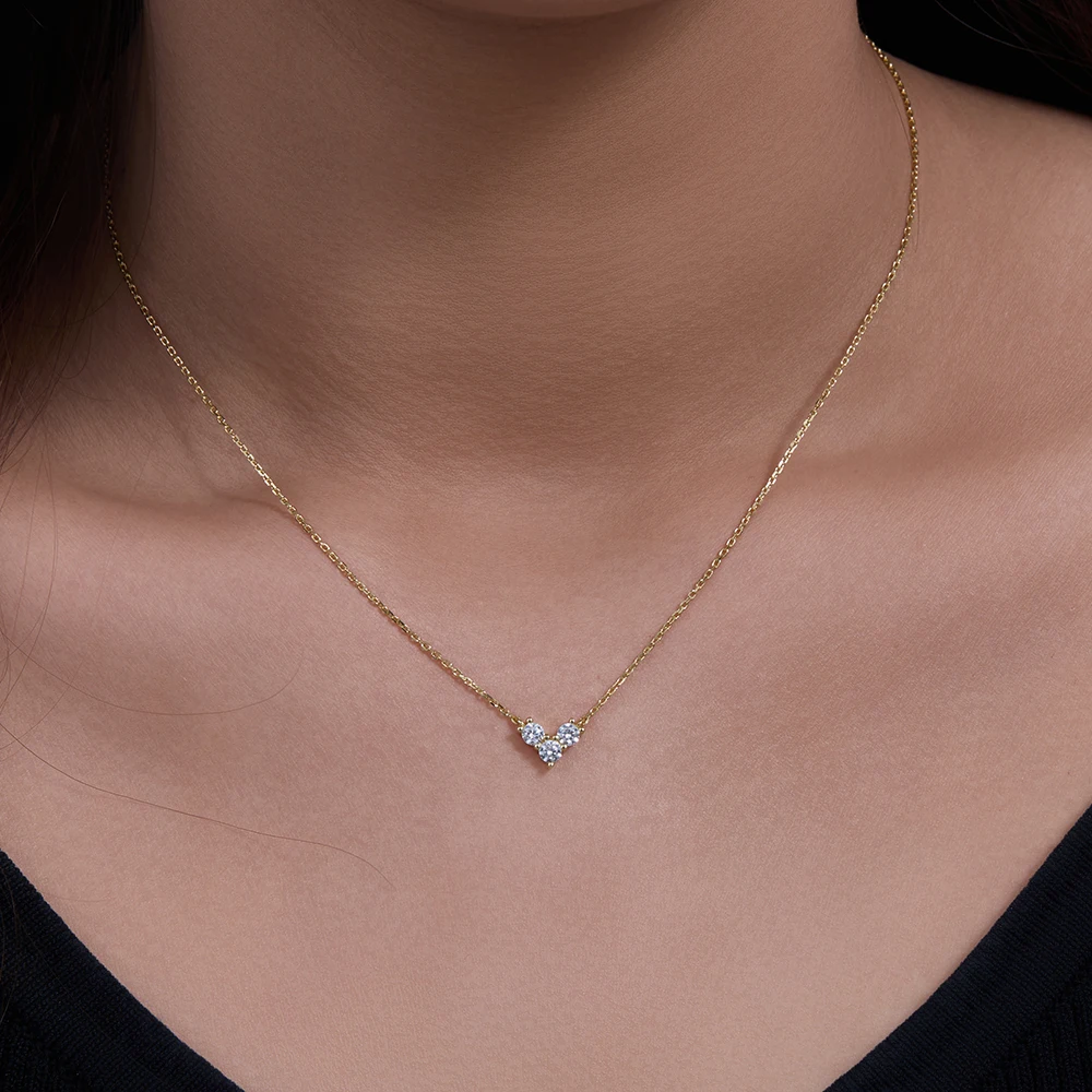 

Cubic Zirconia Letter V S925 Silver jewelry fulsun Wholesale Ins Classic Geometric three stone chain Necklace