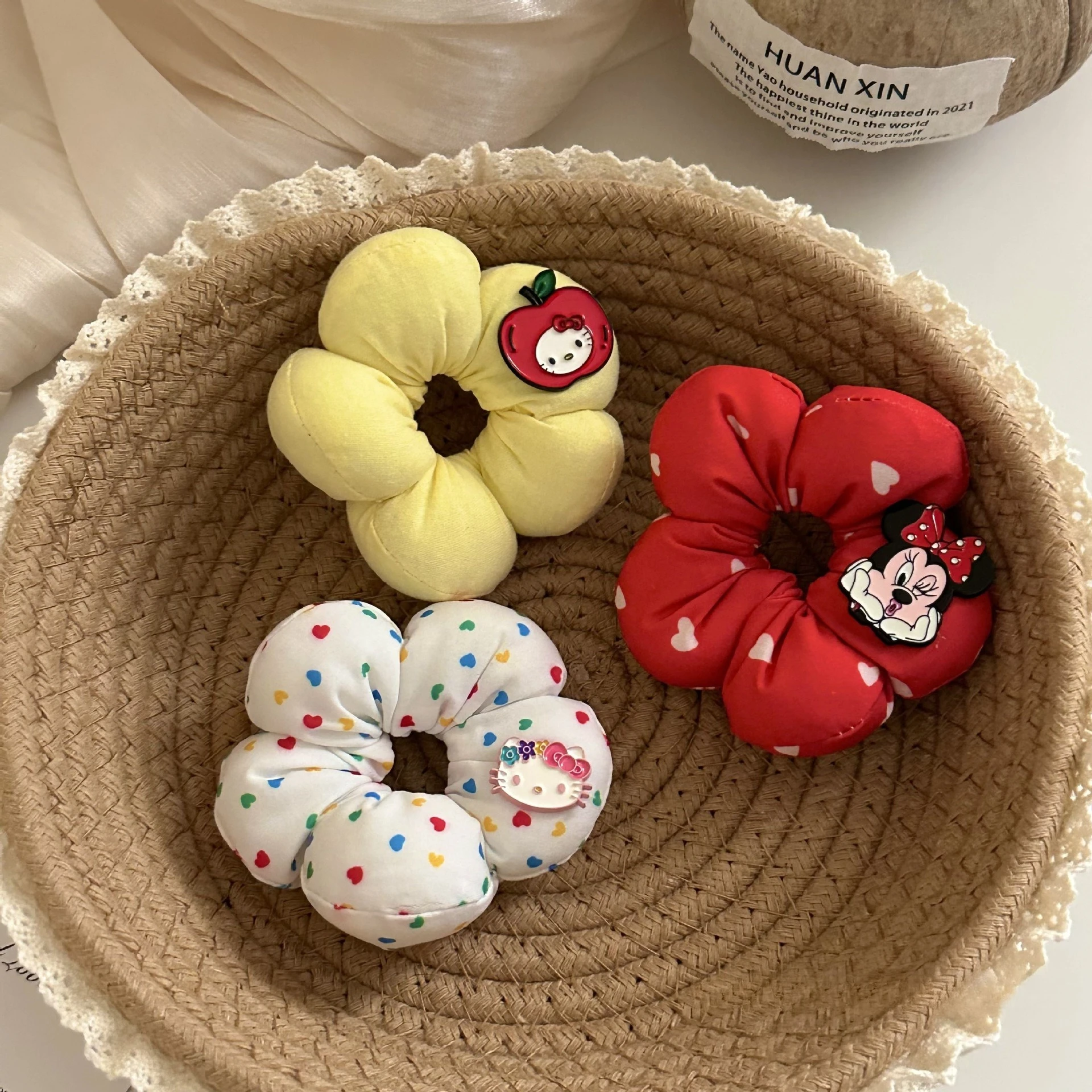 Miniso Высокоточная сладкая маленькая губка с цветком, круг для кишечника, клетчатый круг для волос в горошек, низкий хвост, аксессуары для волос