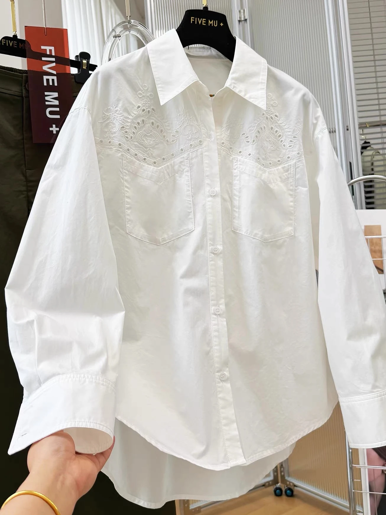 

plus Size Women's Long Sleeve Embroidered Hollow out Hook Flower Casual Thin Cotton Shirt Spring Summer Lightweight Sun Prote...