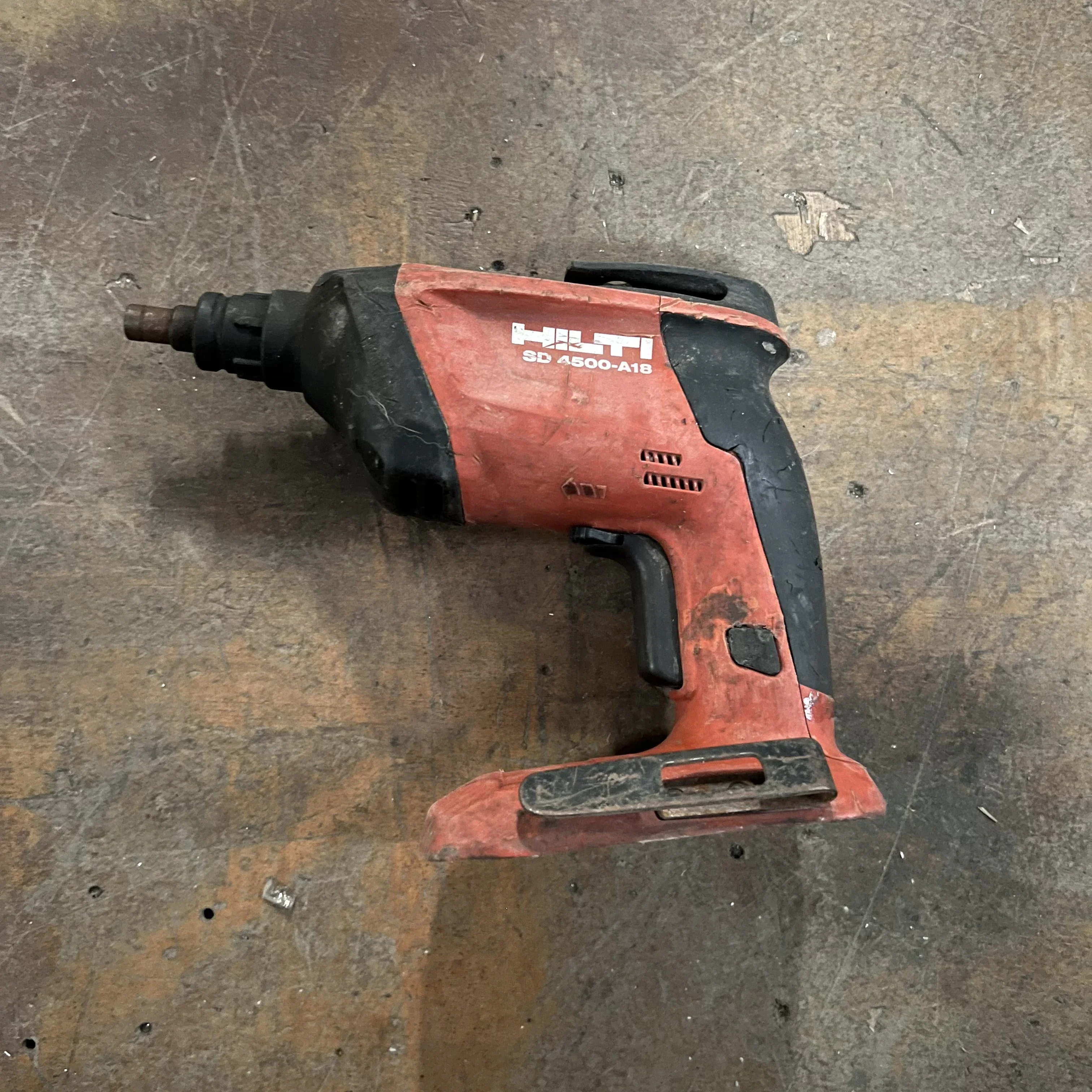 pistolet-a-vis-pour-plaques-de-platre-hilti-sd-4500-a18-corps-uniquement-d'occasion