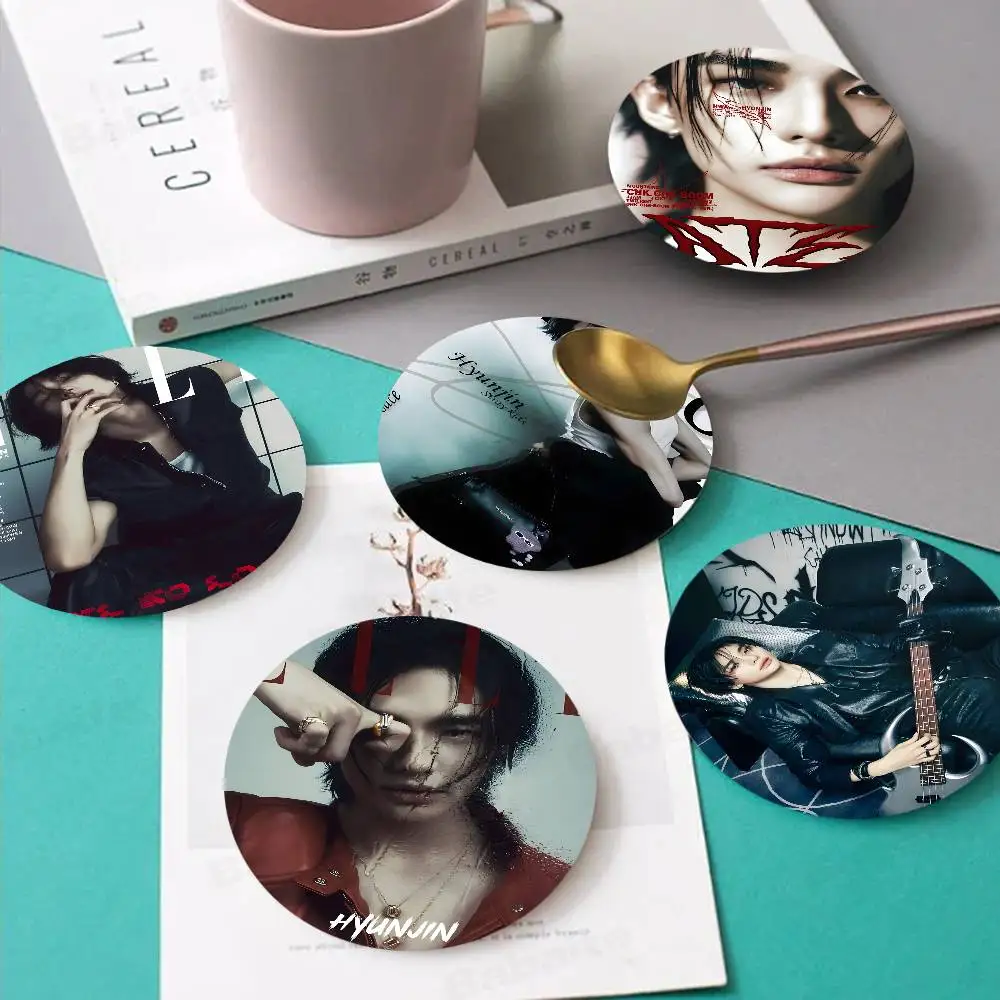 Boy Band Members Skz H-Hyunjin Natural Wood Coaster Creative Absorbent Cushion Coffee Mug Bowl Cushion Insulation Cushion
