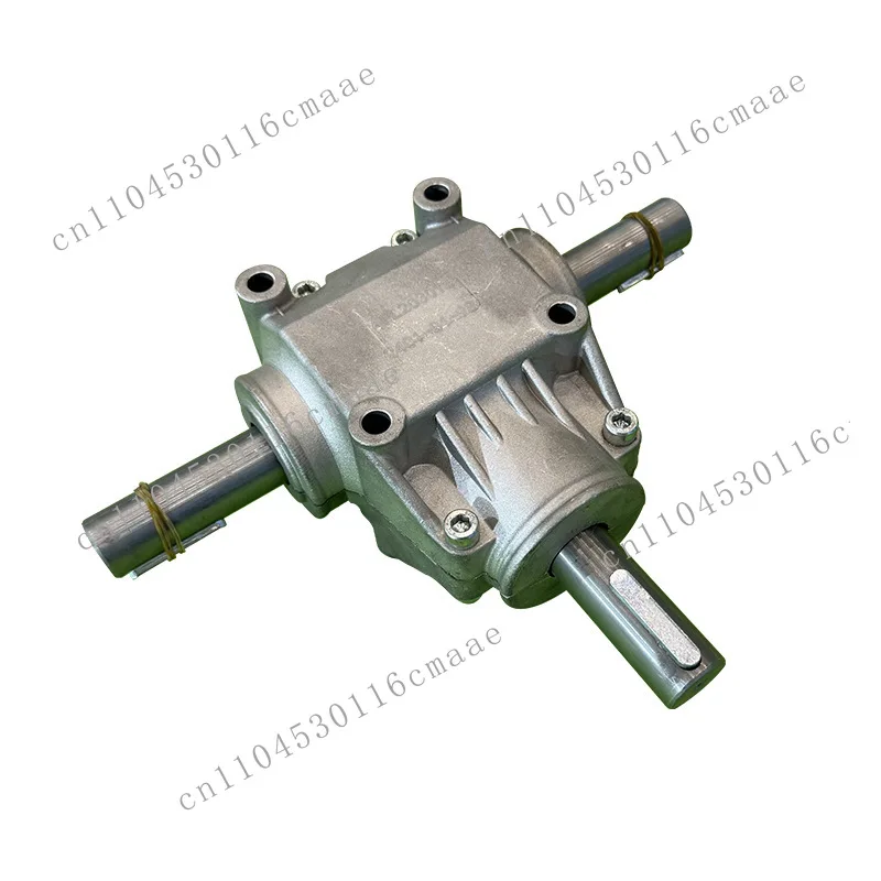 Miscellaneous grain cutter steering gearbox steering gear 90 ° quadrilateral reversing T series spiral bevel gear reversing box