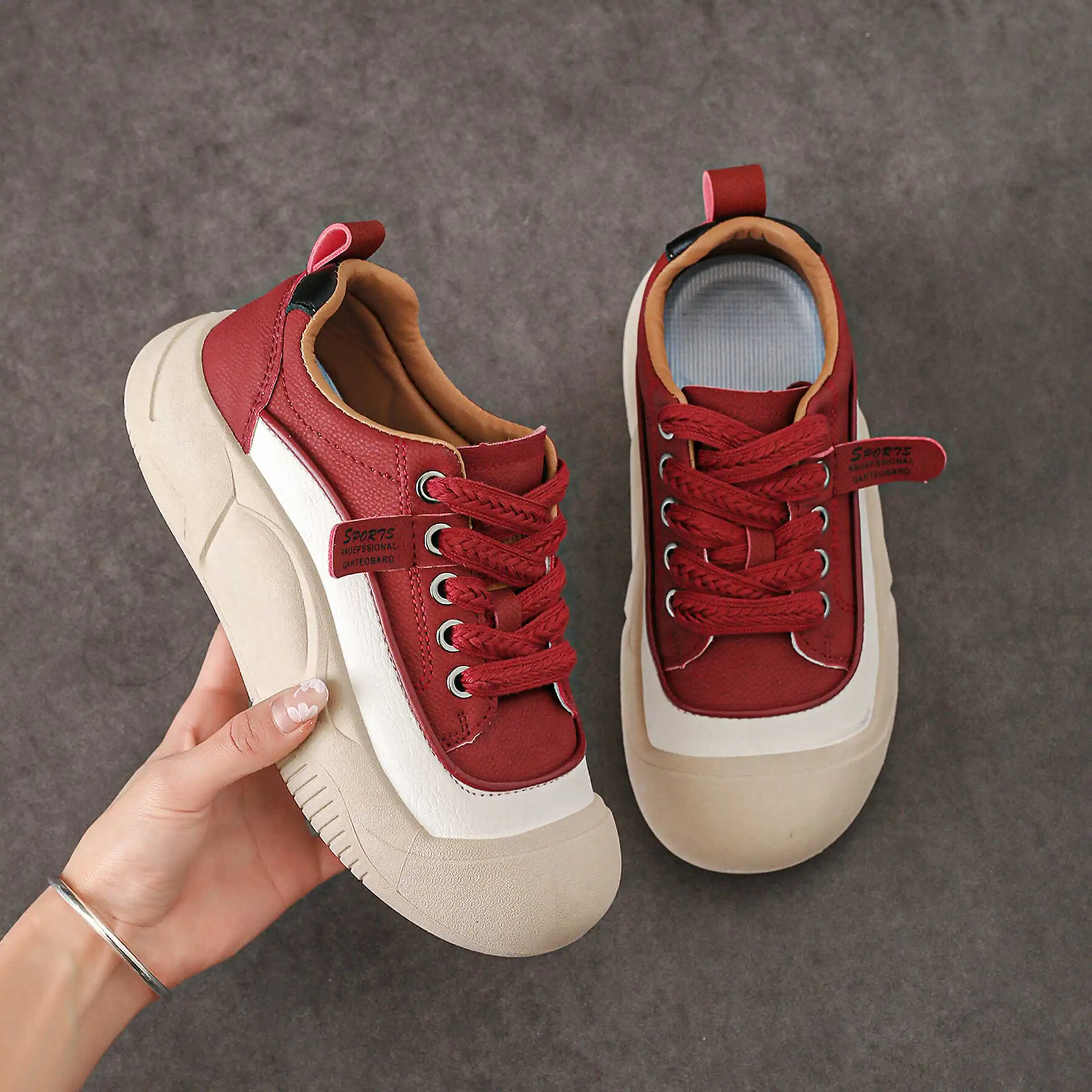 New Fashion Trend Casual Women's Shoes Thick Soles Increased Comfortable Flat Small White Shoes Outdoor Casual Sports Shoes