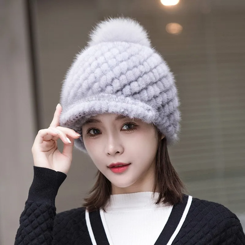 A hat for women to keep warm and versatile in autumn winter thickened fur fashionable middle-aged mom