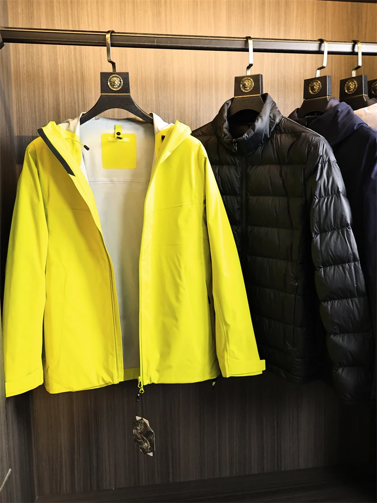 

Men's Outdoor Winter Jacket Downproof Minimalist Three-in-One Fashionable Polyester Fiber Windproof Warmth Thickened Coat