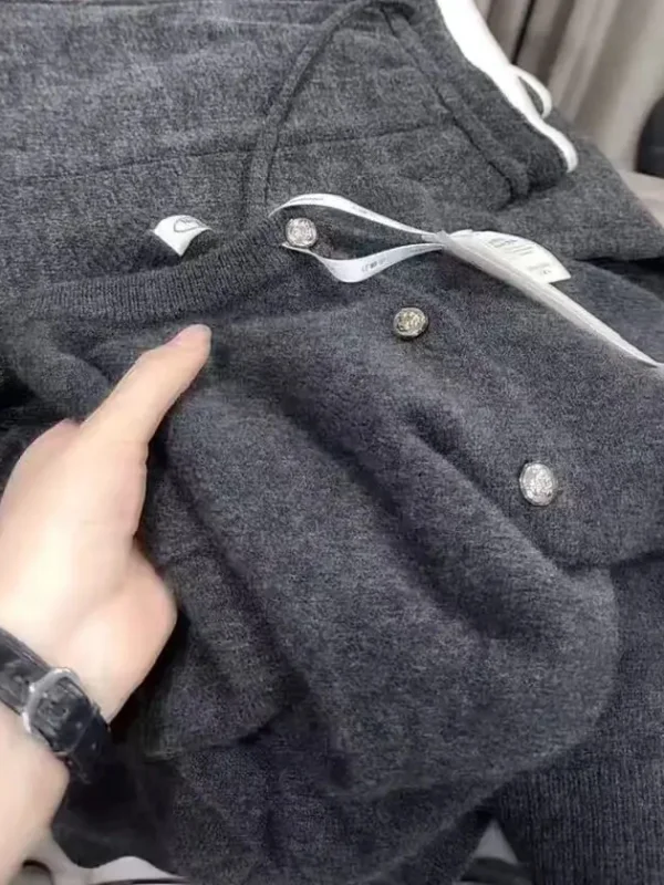 

Женский мягкий уютный вязаный кардиган-свитер, свободный повседневный стиль, корейский тренд, осенний сезон, длинный рукав