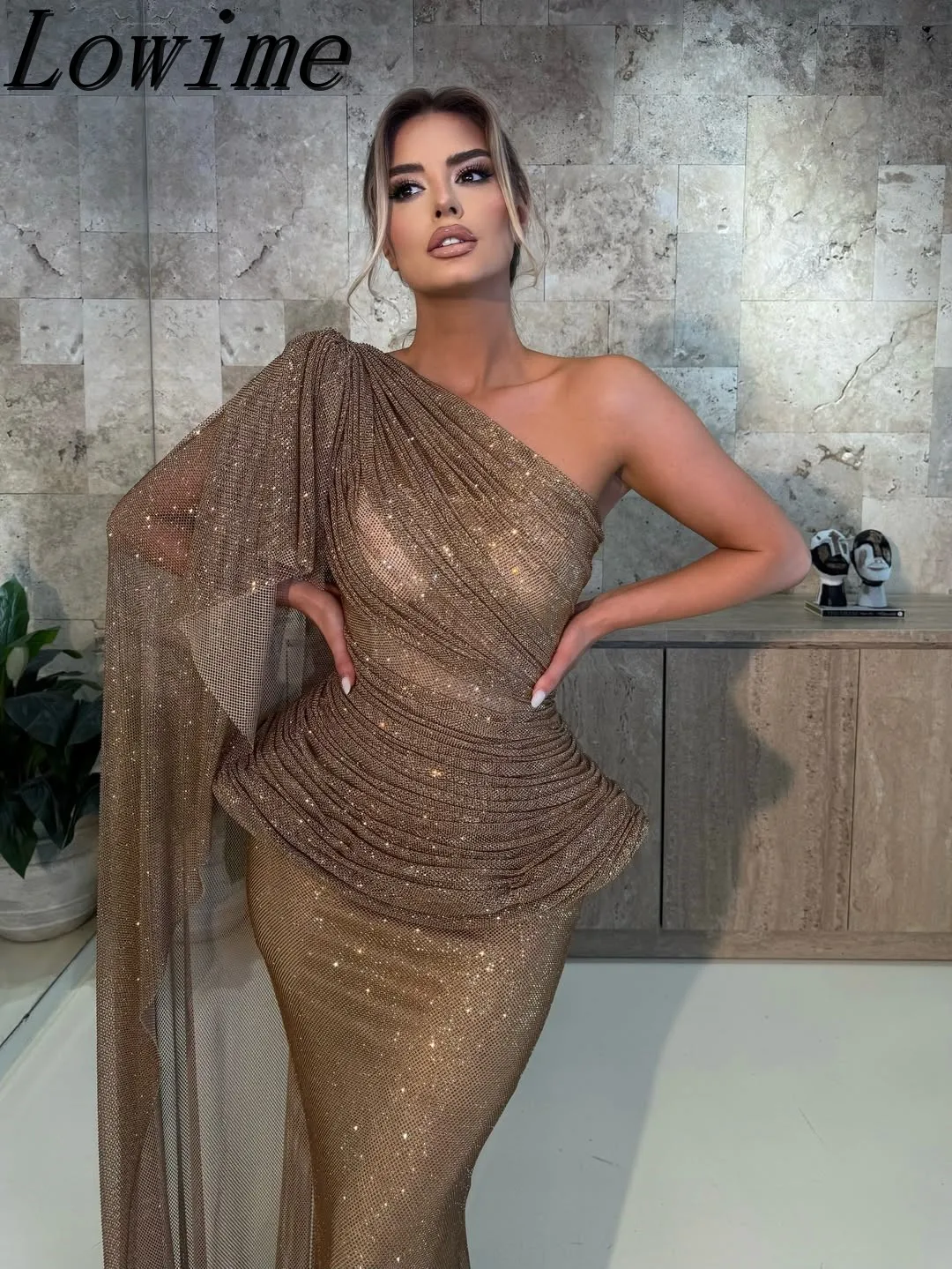 Sexy bruine galajurk luxe één schouder kralen baljurk lange mouw formele sexy avondjurk op maat