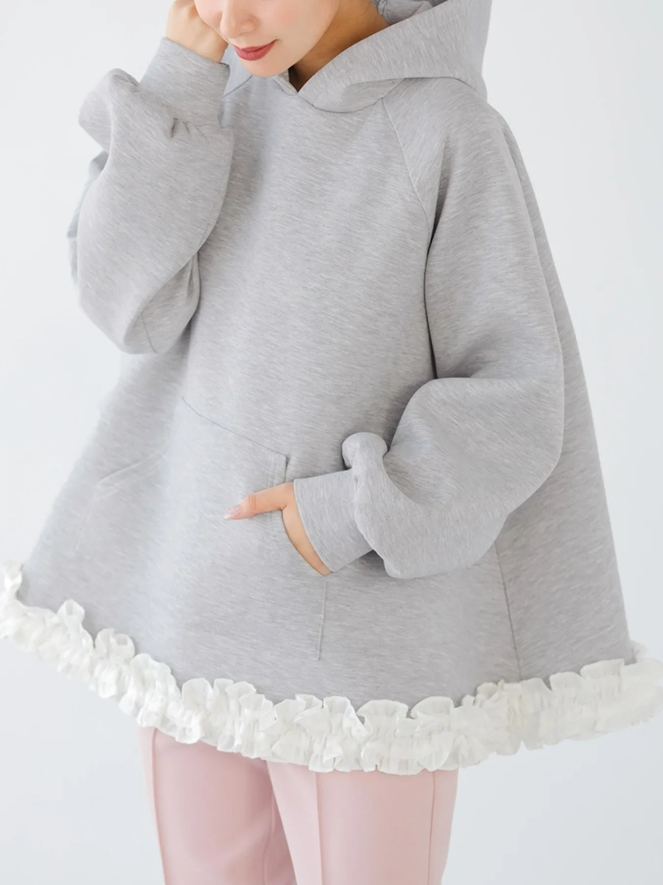 

Свободная женская толстовка с кружевной отделкой и вырезами, однотонная, модная, осенне-зимняя, простая, стильная верхняя одежда