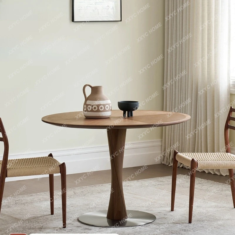 

Круглый обеденный стол из массива орехового дерева для дома, небольшой квартиры или ресторана