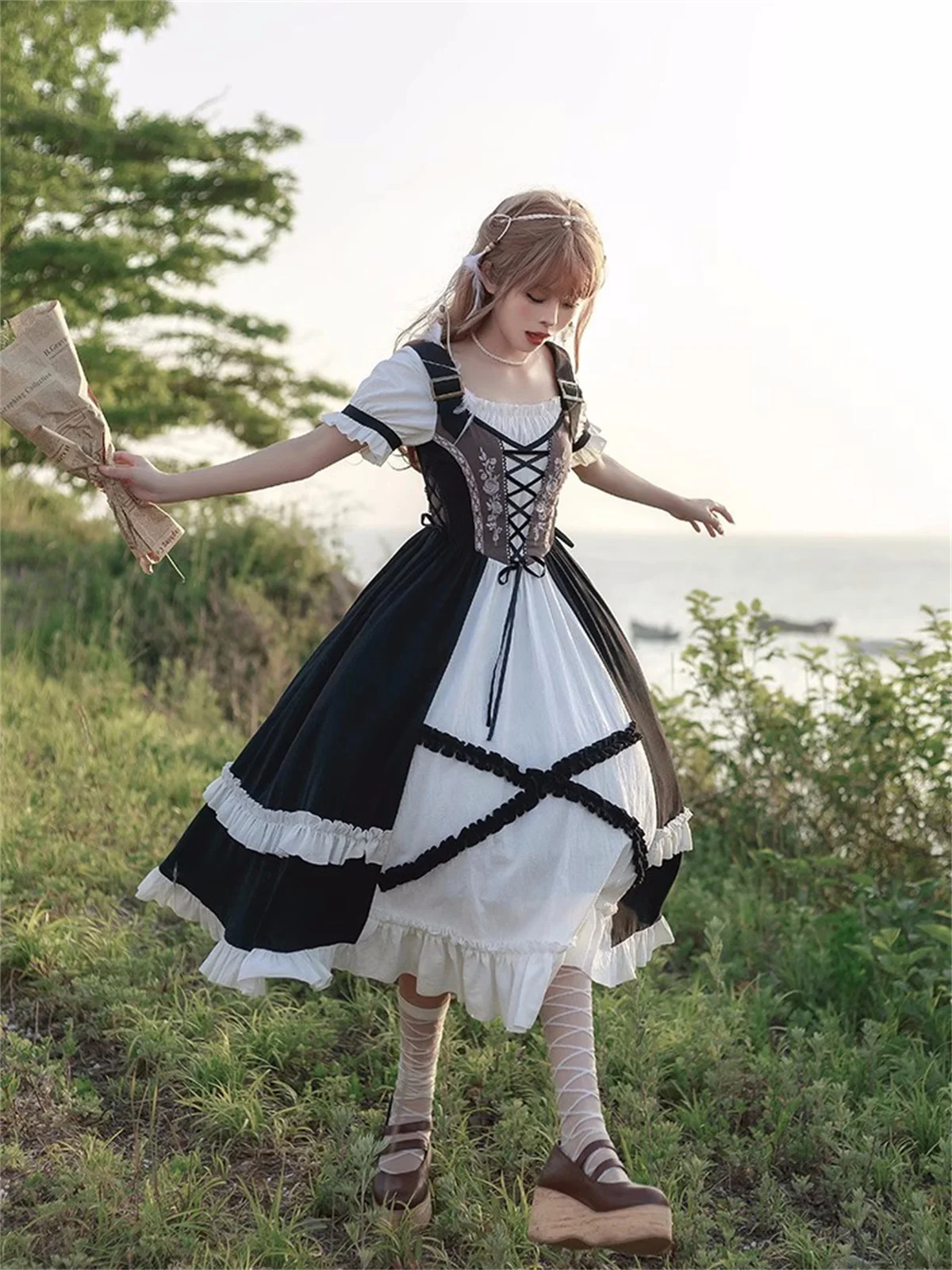 Europa Vintage idyllischen Stil op Lolita Cosplay Mädchen Stickerei Rose Band Tunika elegante Rüschen Puff Ärmel süße Bowknot Kleid