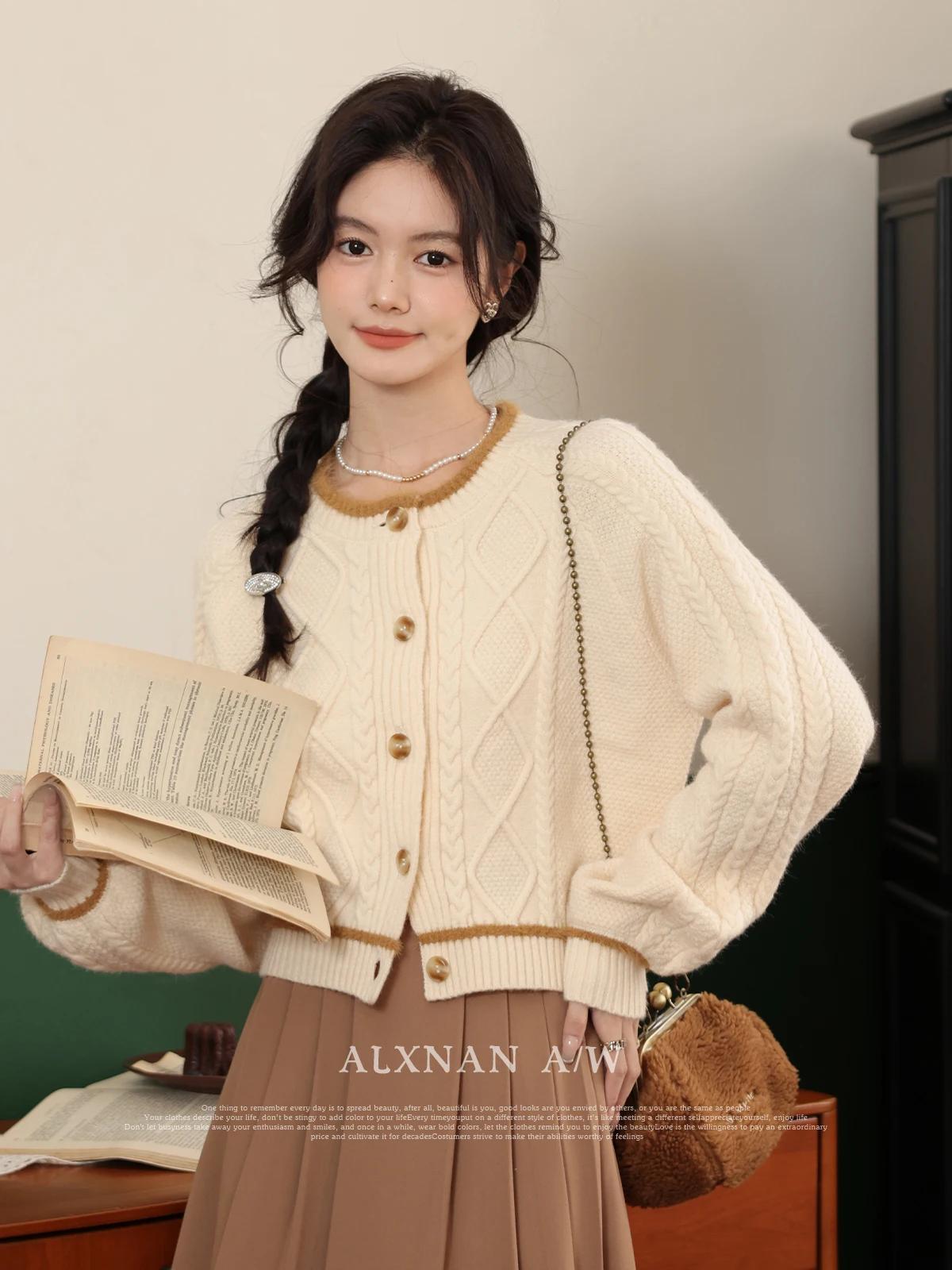 

ALXNAN Women's Knitted Cardigan Sweet Cute Round Neck Single Breasted Sweater 2025 Autumn Winter Warm Long Sleeve Tops LXN32238
