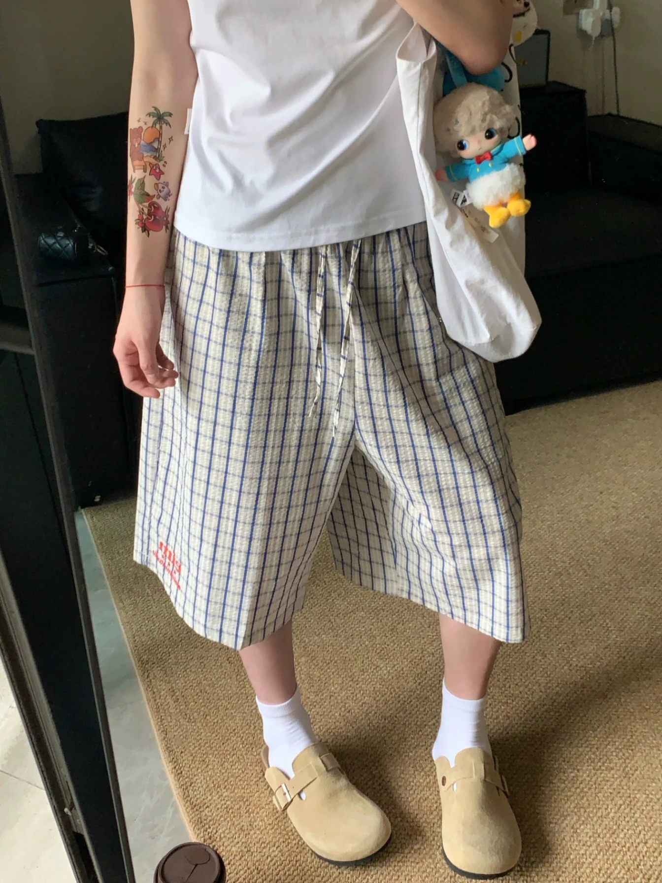 กางเกงลำลองทรงกว้างปักลายสไตล์อเมริกันเรโทร ผ้าแห้งเร็ว สีสันสดใส ลายสก็อต 7-5 สำหรับผู้ชายและผู้หญิง ใส่สบายๆ อยู่บ้าน ฤดูร้อน