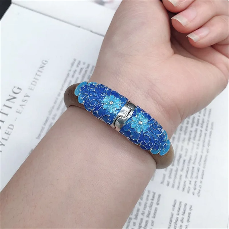 

Ethnic Enamel Blue 925 Sterling Silver Flower Bangle for Women Natural White Sandalwood Bangle Black Sandalwood Bracelet Vintage