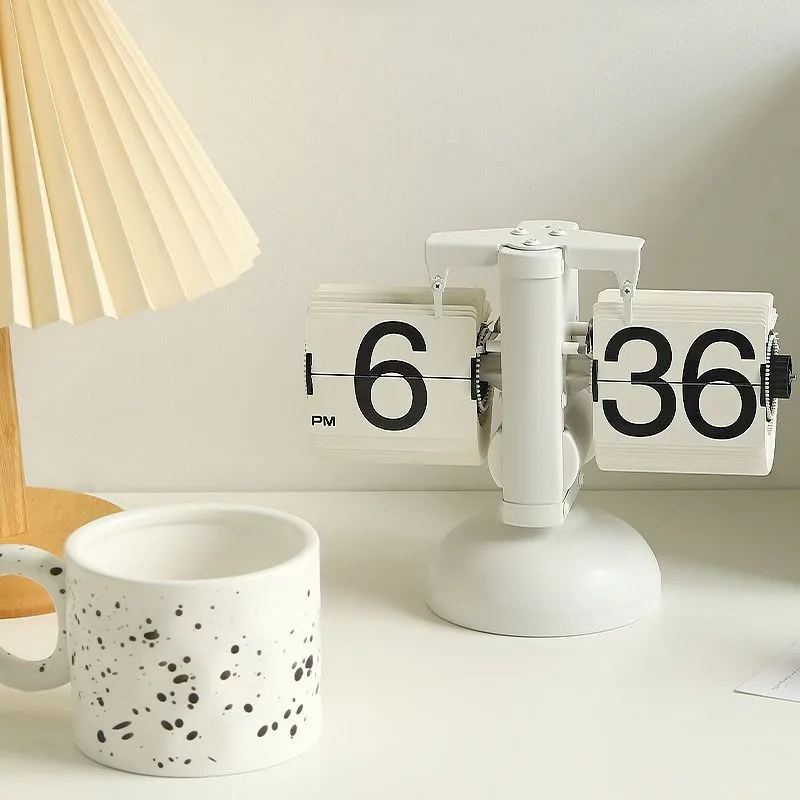 Light Luxury Minimalist Double Leg Balance Flip Clock European Style Decorative Table Clock Home Desktop Time Ornament