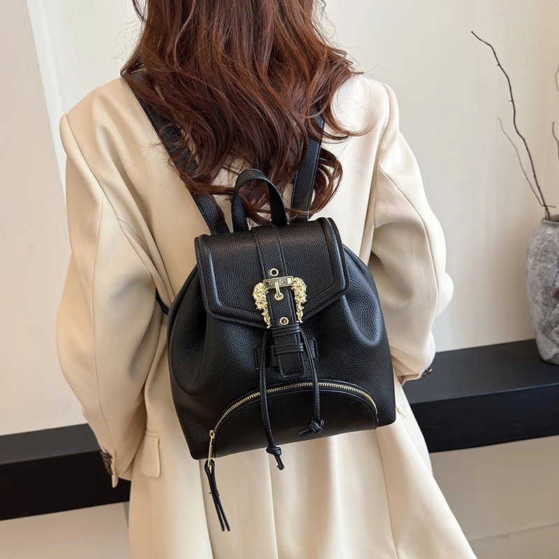 

Eco-Friendly Vegan Leather Tote Bag Women's Crossbody Shoulder Purse Designer Handbag Spacious Sustainable Bag