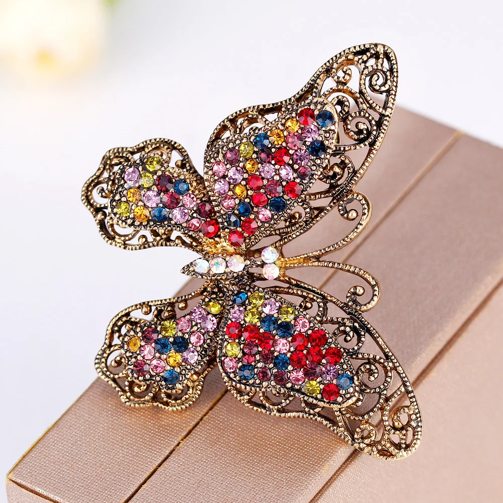 New Fashion Retro Butterfly Brooch, Flash Diamond Animal Accessories, Versatile Clothing Accessories, Spot