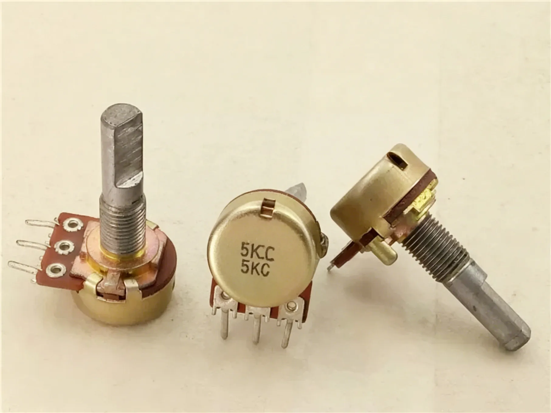 Original New 100% 148 Type Single Potentiometer C5K A500K 5KC 500KA Stepper 41-Point Handle Length 25MMF (SWITCH)