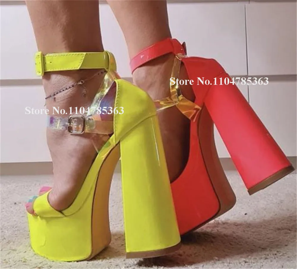 Sandali con tacco grosso in pelle verniciata rosa gialla brillante Punta aperta Cinghie in PVC Patchwork Piattaforma alta Tacco spesso Tacchi da festa