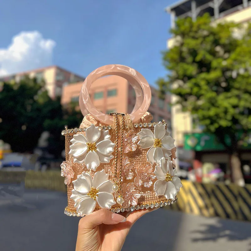 borsa-da-sera-lussuosa-con-strass-scintillanti-design-a-gabbia-di-uccello-in-metallo-traforato-pochette-da-donna-con-diamanti-per-matrimoni-e-feste