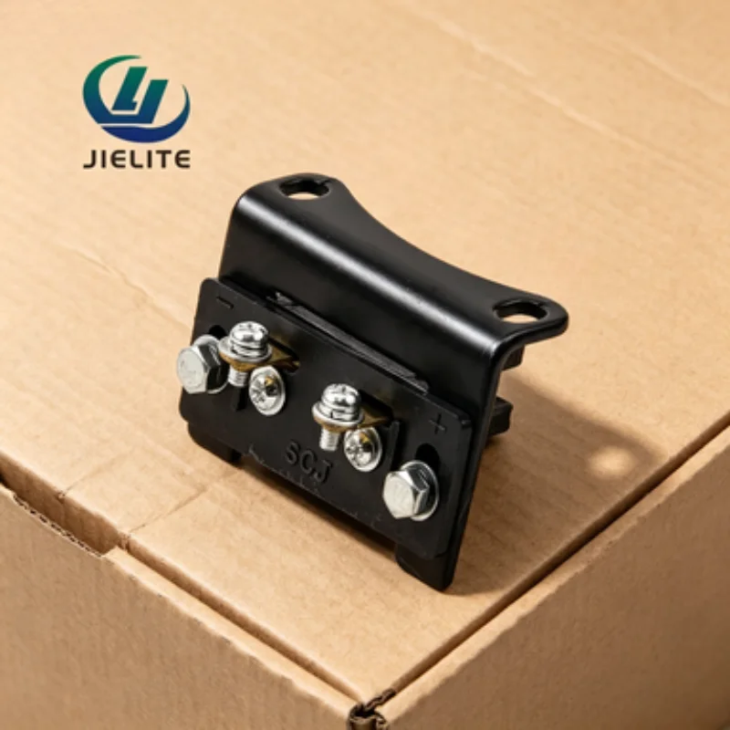 Carbon Brush Holder for 8KW 10KW  Generator GX620 GX630 2V77 2V78 Twin-cylinder Generator Regulator Replacement Spare Parts