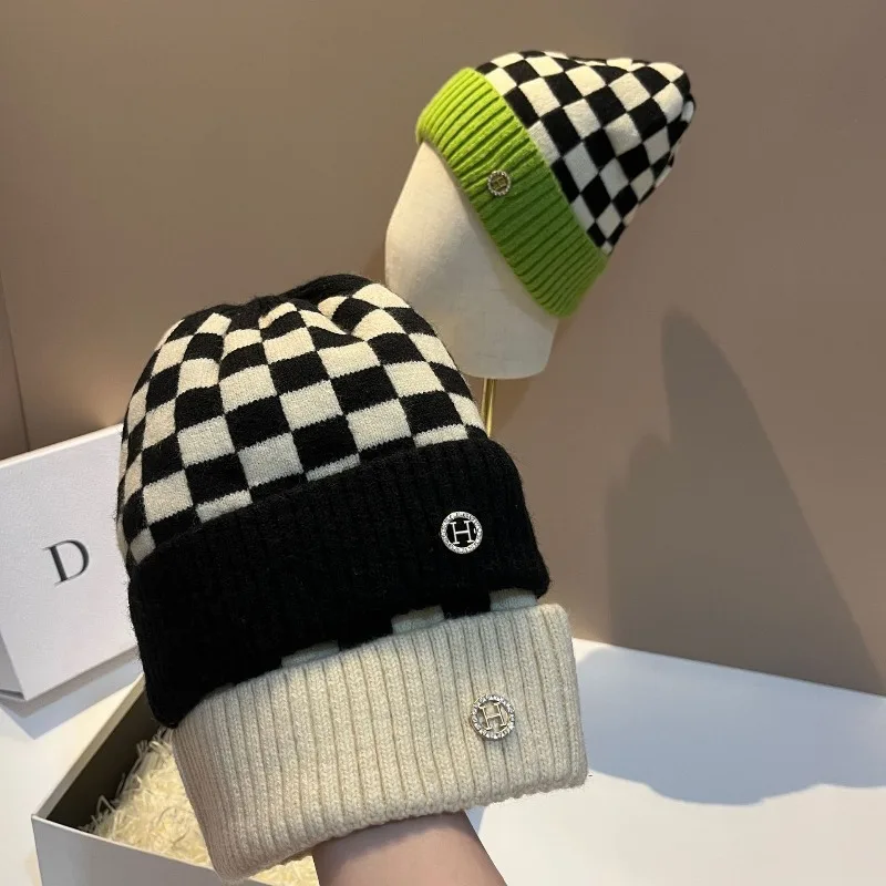 

​​2025 Checkerboard Knit Beanie Couple Unisex Korean Street Style Warm Winter Slouchy Hat Outdoor Soft Free Shipping​​