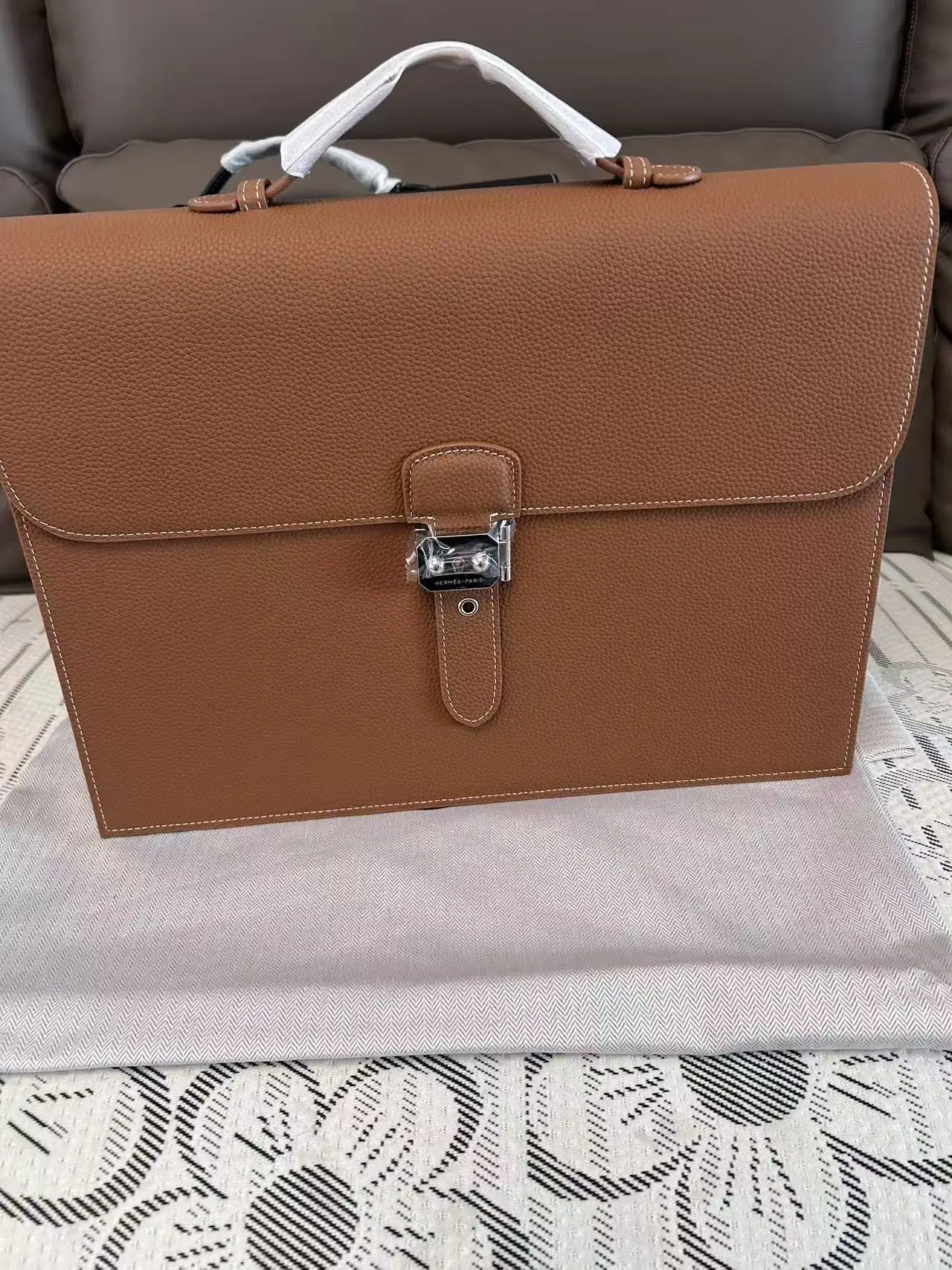 2025 New H Men's Genuine Cowhide Leather Business Casual Briefcase Large Capacity Handheld Bag Youth Horizontal Square Shape